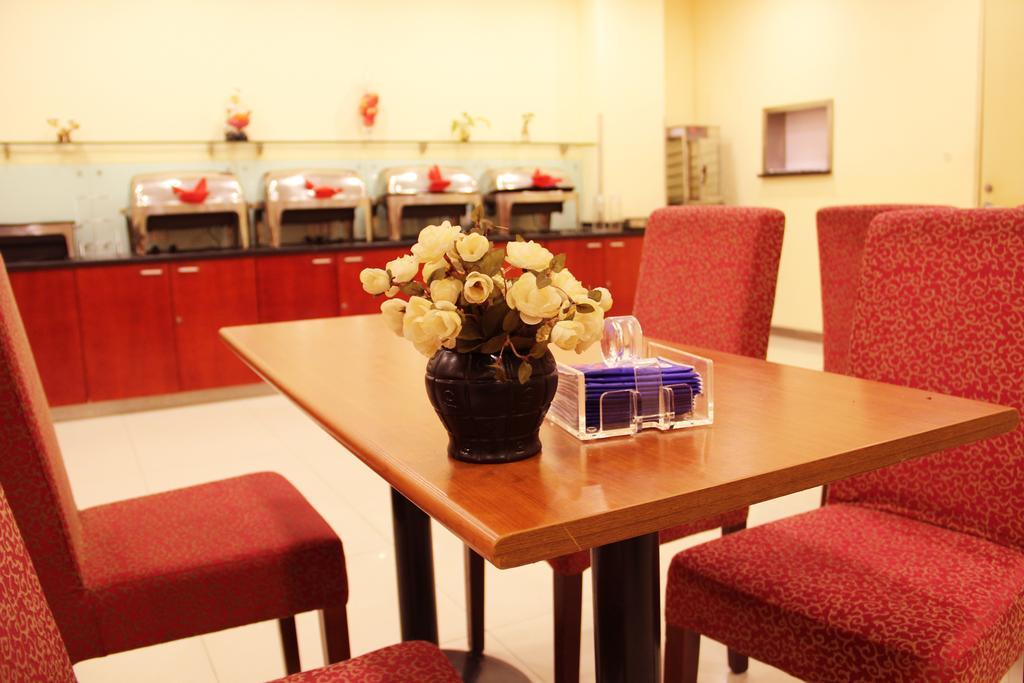 Hanting Express Shangri-La Branch Kültér fotó